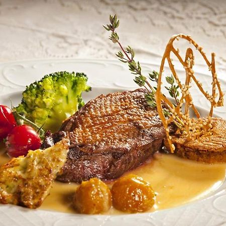 Chateau Des Monthairons Hotel Restaurant Gastromaison Spa Privatif Les Monthairons Екстер'єр фото