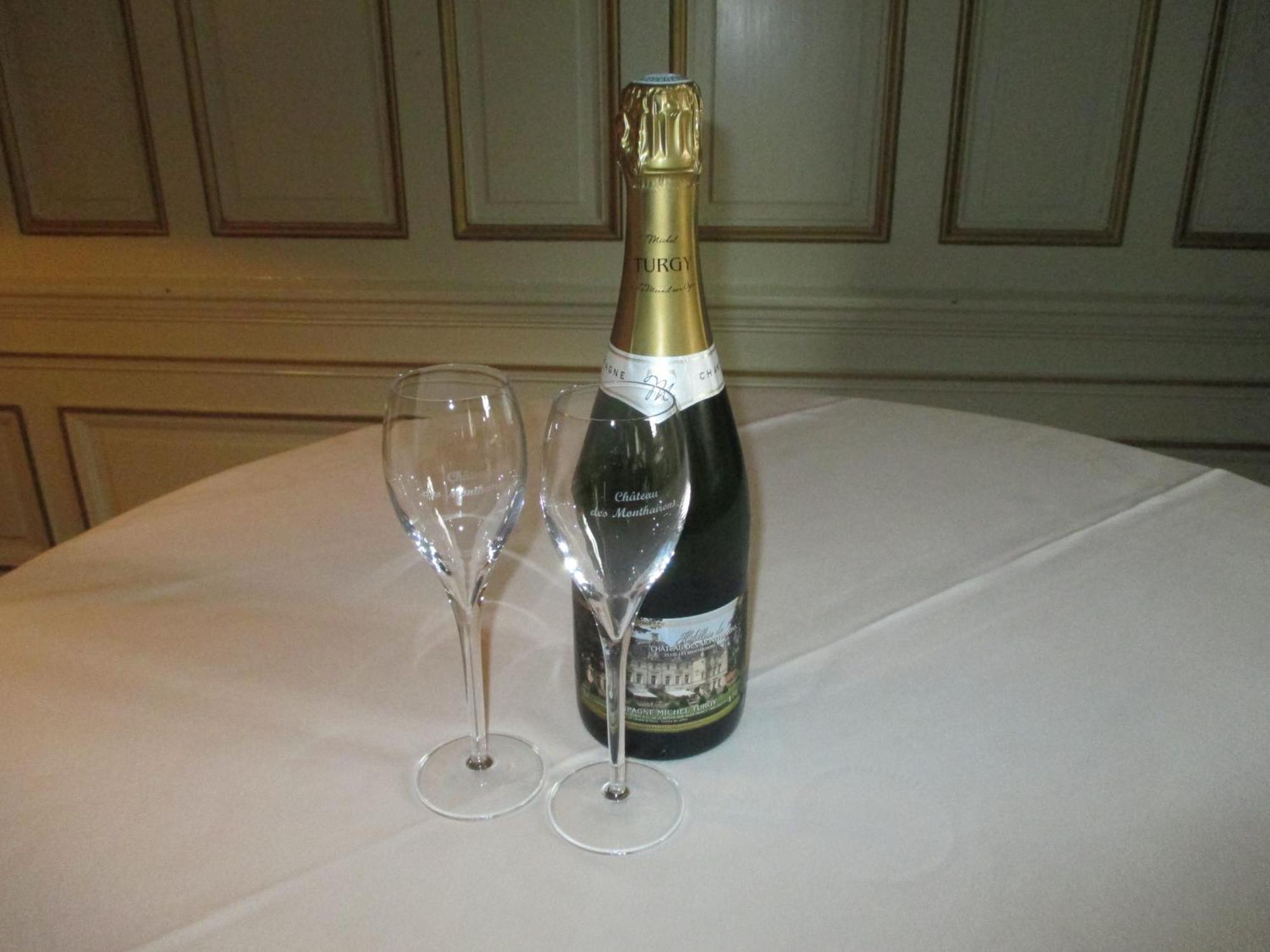 Chateau Des Monthairons Hotel Restaurant Gastromaison Spa Privatif Les Monthairons Екстер'єр фото