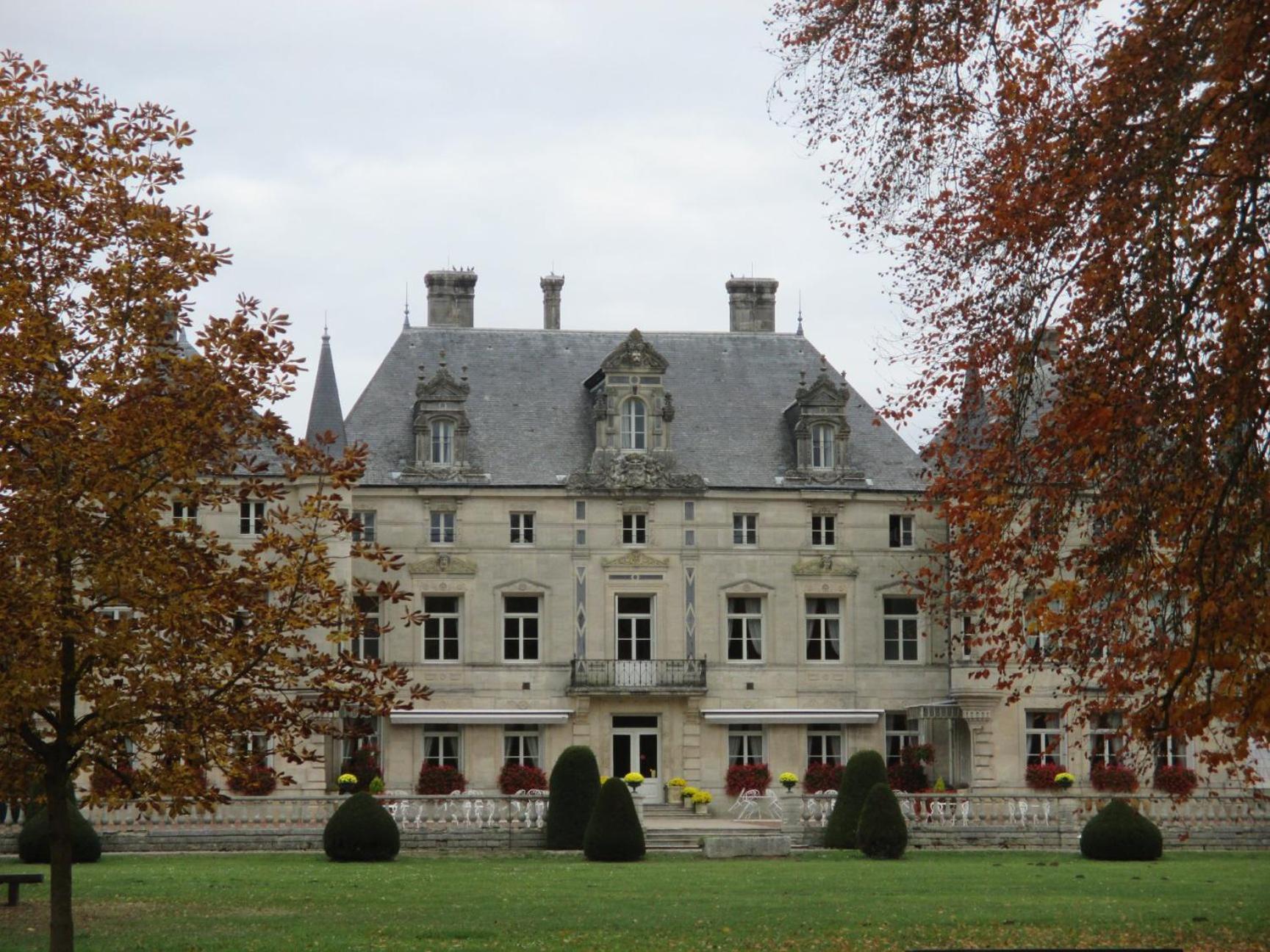 Chateau Des Monthairons Hotel Restaurant Gastromaison Spa Privatif Les Monthairons Екстер'єр фото