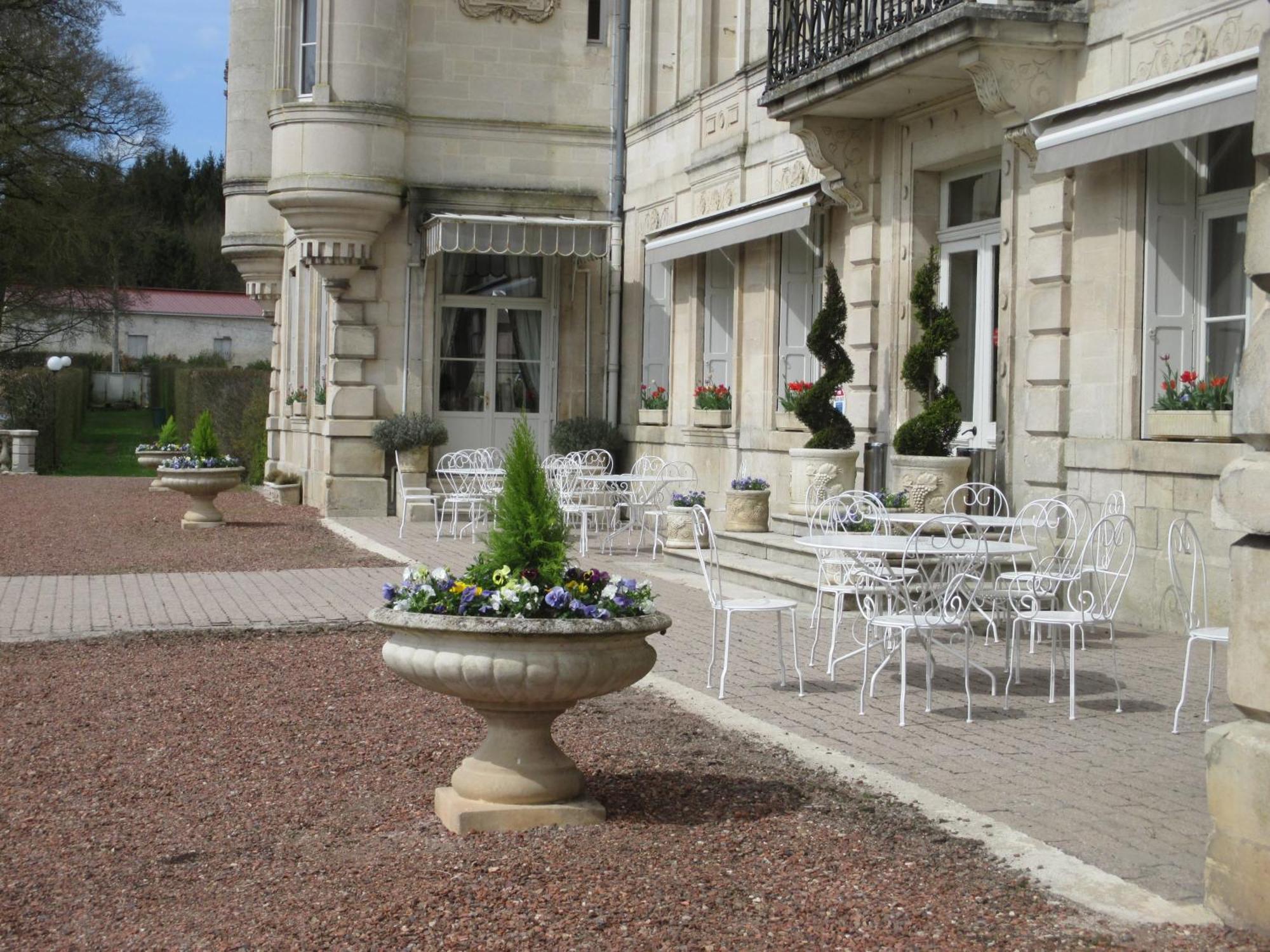 Chateau Des Monthairons Hotel Restaurant Gastromaison Spa Privatif Les Monthairons Екстер'єр фото