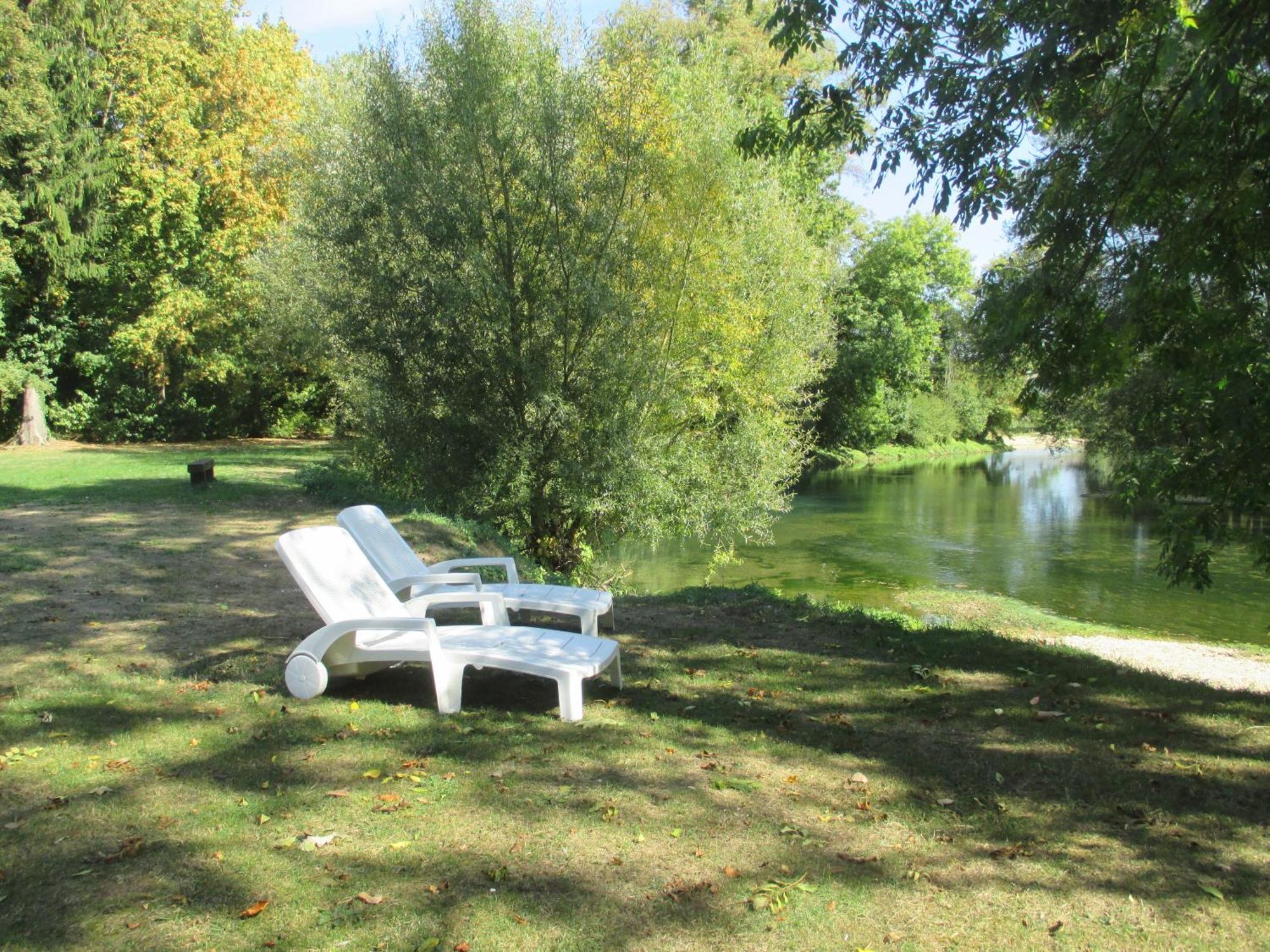 Chateau Des Monthairons Hotel Restaurant Gastromaison Spa Privatif Les Monthairons Екстер'єр фото
