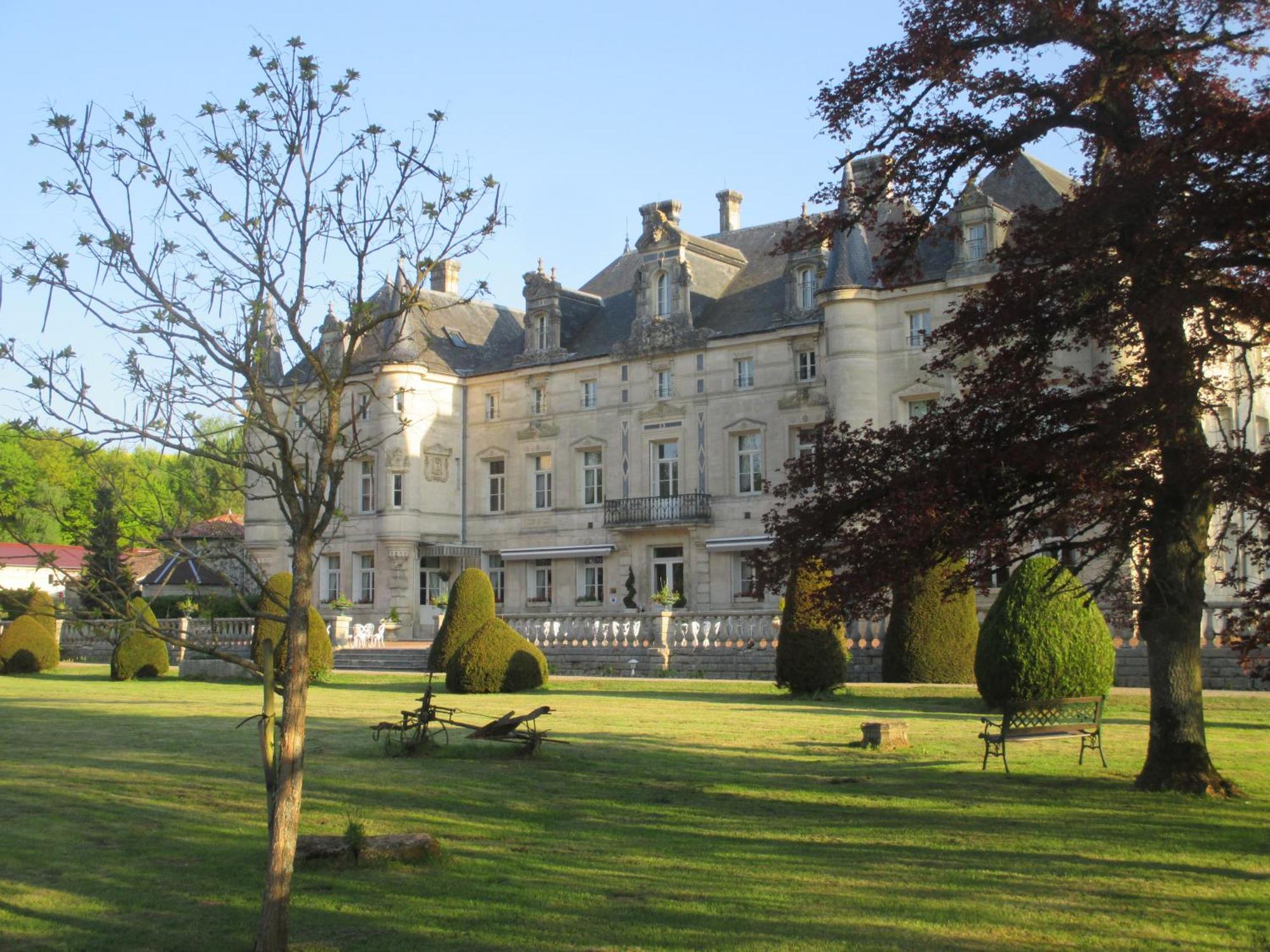 Chateau Des Monthairons Hotel Restaurant Gastromaison Spa Privatif Les Monthairons Екстер'єр фото